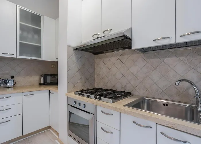 Gilda New Elegant In Termini Apartament *